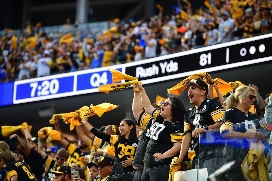 Die Fans der Pittsburgh Steelers hatten das&nbsp; SoFi-Stadium fest im Griff