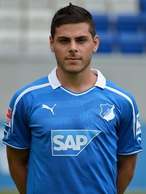 
                <strong>1899 Hoffenheim Heimtrikot</strong><br>
                Youngster Kevin Volland macht in dem neuen Hoffenheimer Zwirn eine gute Figur.
              