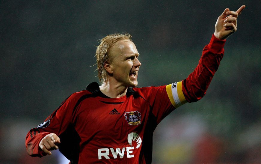 
                <strong>Carsten Ramelow</strong><br>
                Der ehemalige Mannschaftskapitän von Bayer 04 Leverkusen tritt beim ran Jahrhundertspiel gegen die Türkei an
              