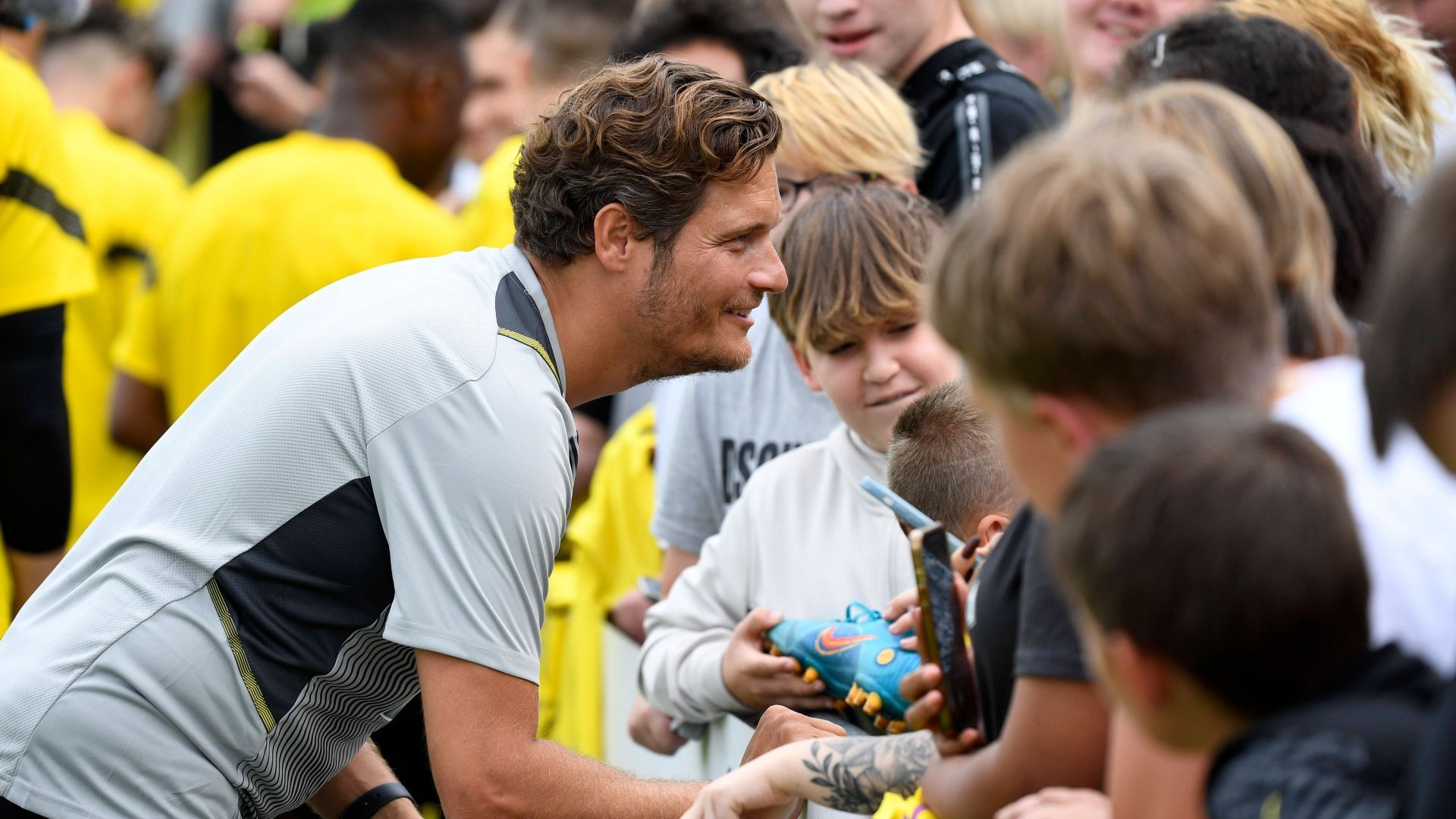 
                <strong>Der Trainingsauftakt von Borussia Dortmund</strong><br>
                Das sieht man auch an Fotos wie diesem.
              