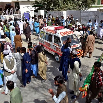 Tote und Verletzte bei Selbstmord-Attentat in Pakistan