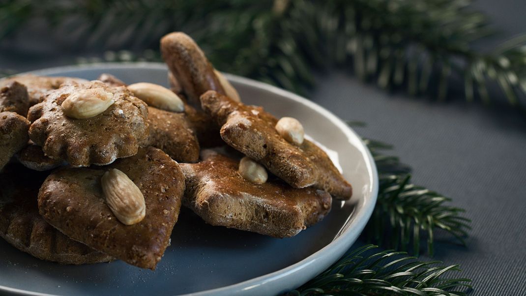 In der Weihnachtszeit dürfen Lebkuchen nicht fehlen. Diese Low Carb-Variante ist nicht nur gesund, sondern schmeckt auch unwiderstehlich!
