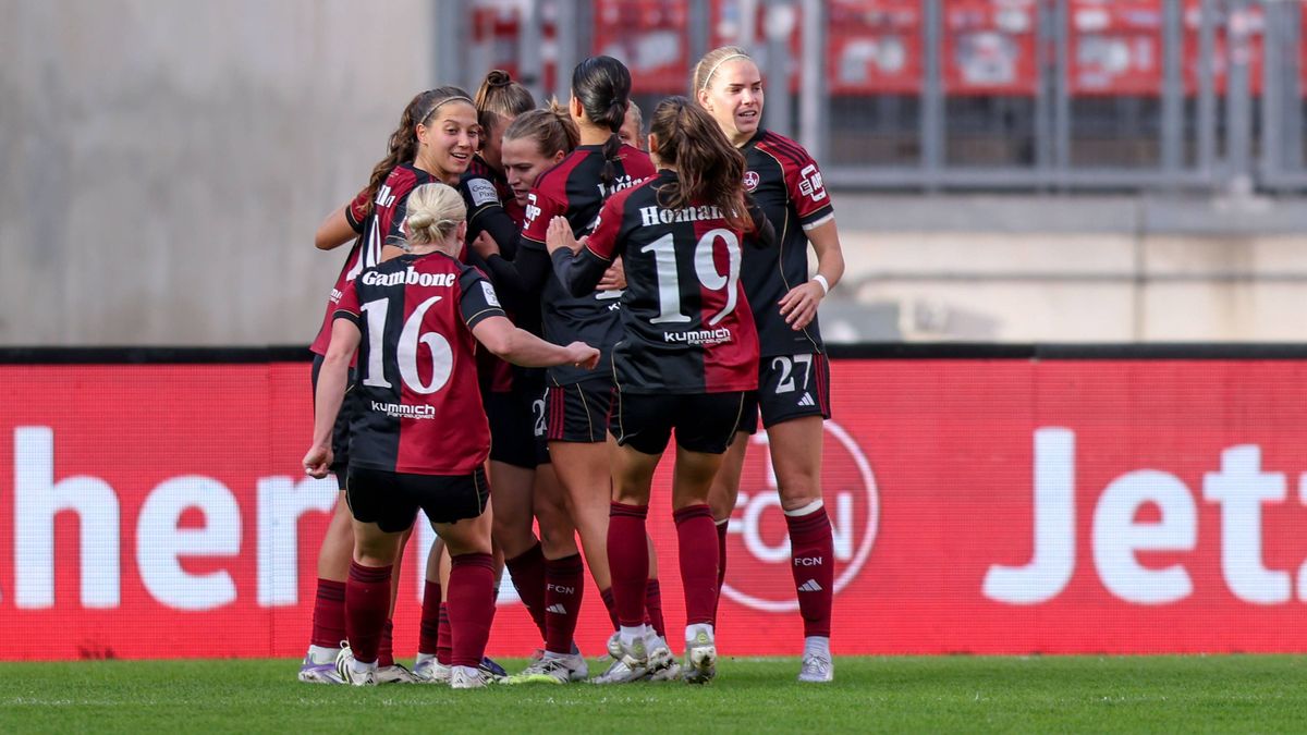 DEU, Nürnberg, FC Nürnberg vs RB Leipzig, Google Pixel Bundesliga, DFB, Saison 2526, Max-Morlock-Stadion, 5. Spieltag im Bild: Nastassja Lein (FC Nürnberg 24) erzielt das Tor zum 1:1, Jubel mit dem...