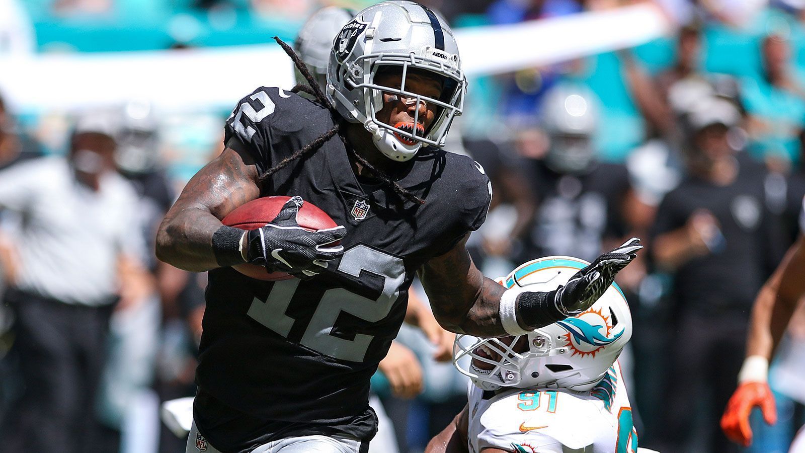 
                <strong>Martavis Bryant</strong><br>
                Position: Wide ReceiverVorheriger Klub: Oakland RaidersIn der NFL seit: 2014Verdienst 2018: 1.458.295 Dollar
              