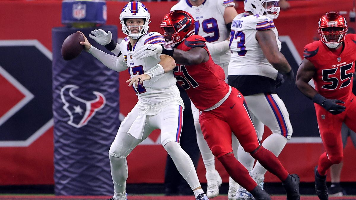 November 20, 2025, Houston, Texas, U.S: Houston Texans defensive end Will Anderson Jr. (51) sacks Buffalo Bills quarterback Josh Allen (17) during the first quarter of the NFL, American Football He...