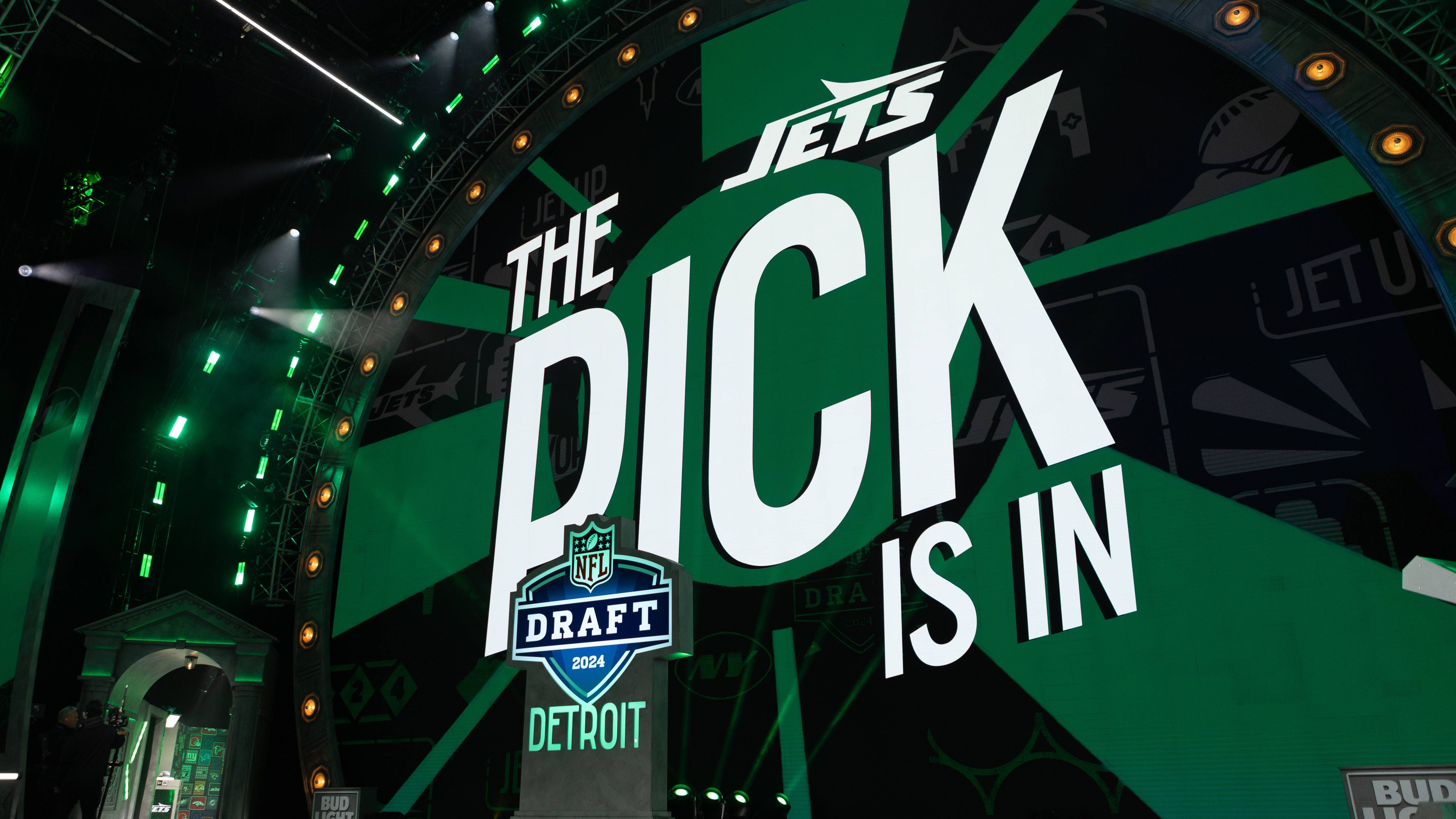 <strong>New York Jets (8 Picks)</strong><br>1. Runde: 7. Pick<br>2. Runde: 42. Pick<br>3. Runde: 73. Pick<br>4. Runde: 110. Pick<br>5. Runde: 145. Pick, 162. Pick (via Rams)<br>6. Runde: 186. Pick, 207. Pick (via Chiefs)