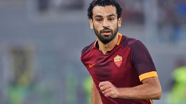 
                <strong>Mohamed Salah</strong><br>
                Im Winter 2014 holt Mourinho den Ägypter Mohamed Salah vom FC Basel nach London. Doch der 23-Jährige und der portugiesische Star-Trainer finden nie zueinander. Nach nur einem halben Jahr bei Chelsea lässt sich Salah nach Florenz ausleihen und läuft in dieser Saison für den AS Rom auf.
              