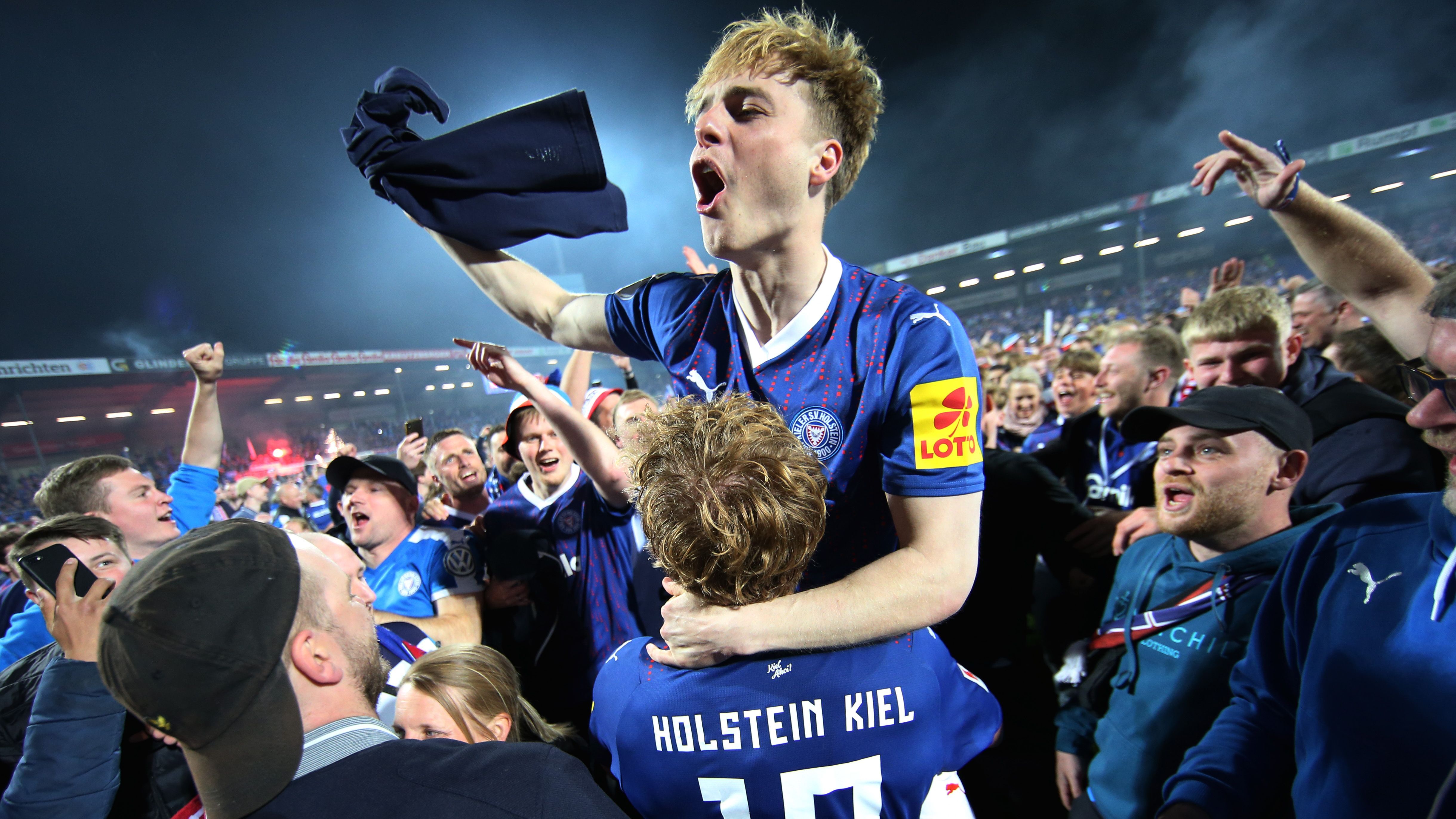 <strong>Bundesländer-Ranking mit allen bisherigen Bundesligisten</strong><br>Mit Holstein Kiel spielt erstmals ein Klub aus Schleswig-Holstein in der Bundesliga. Aus welchen Bundesländern kommen die anderen 57 Klubs seit Gründung der Liga 1963? <strong><em>ran</em></strong> hat das Ranking. In Klammern: Anzahl der Saisons inklusive 24/25. Bei Vereinen, die noch nicht sicher in der nächsten Saison dabei sind, ist die Anzahl der Spielzeiten bis 23/24 angegeben. (Stand: 12. Mai 2024)