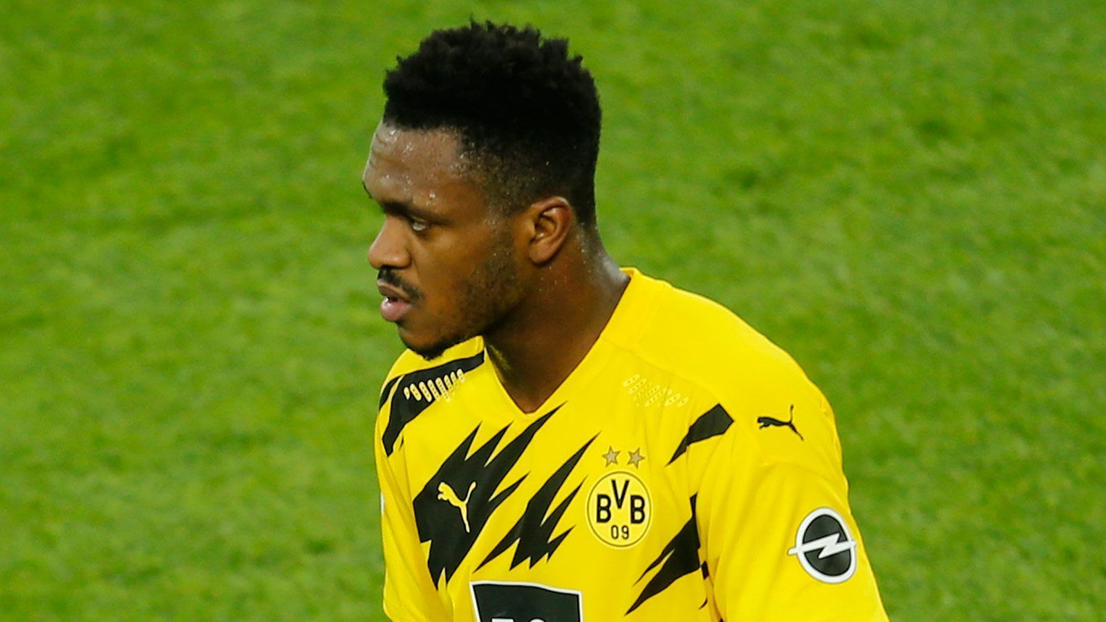 
                <strong>Dan-Axel Zagadou</strong><br>
                Er ist die letzte Einwechslung von Borussia Dortmund. ran-Note: Keine Bewertung
              