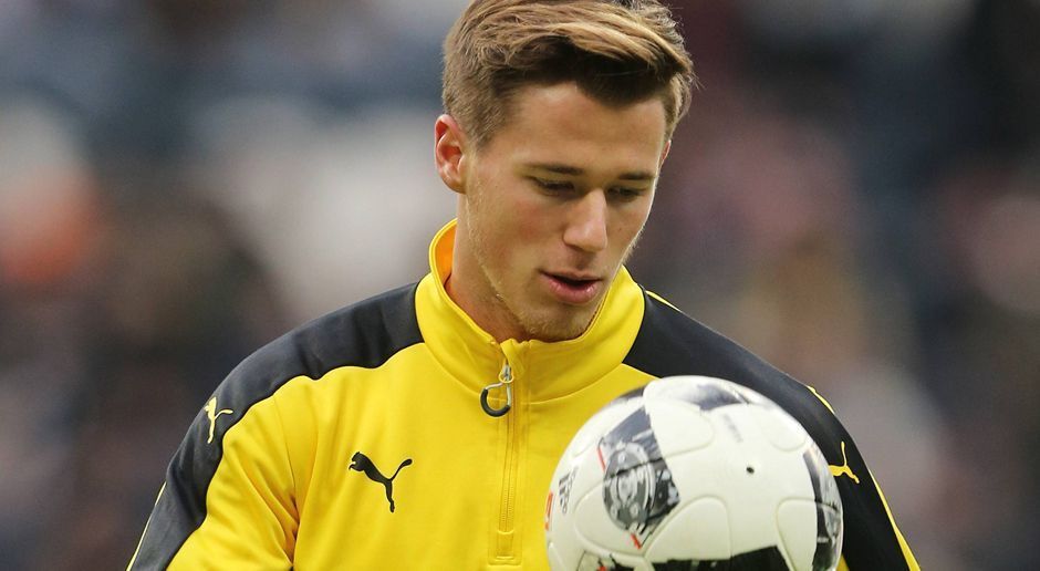 
                <strong>Erik Durm</strong><br>
                Er kam nach der Pause für Schmelzer und nahm dessen Platz auf der linken Seite ein. Für wirkliche Highlights konnte er allerdings nicht sorgen. ran-Note: 3-
              