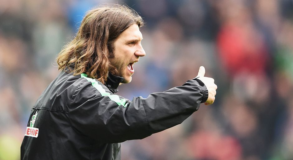 
                <strong>Torsten Frings</strong><br>
                Der frühere Nationalspieler Torsten Frings hat im Dezember 2016 den Trainerposten in Darmstadt übernommen. Zuvor stand der 40-Jährige noch nie als Cheftrainer in der ersten Reihe, sondern konnte lediglich als Co-Trainer bei Werder Bremen Erfahrungen sammeln.
              