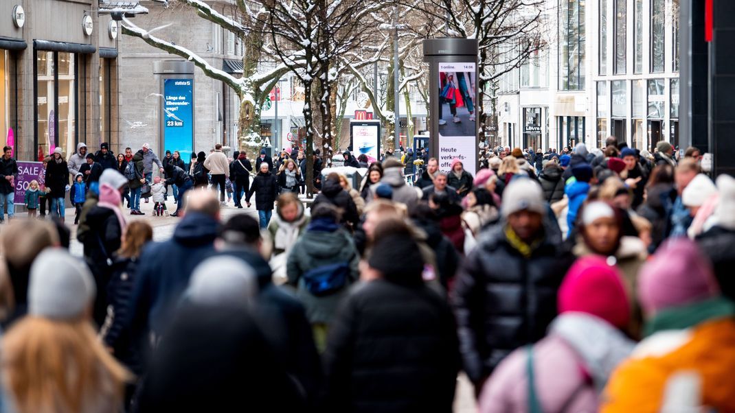 Bisher galten verkaufsoffene Sonntage, wie hier in Hamburg, als Ausnahme. Dies könnte sich vielleicht bald ändern.