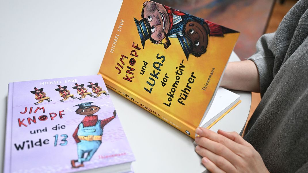 Die Kinderbuchklassiker über den Jungen Jim Knopf sollen künftig ohne rassistische Sprache auskommen. 
