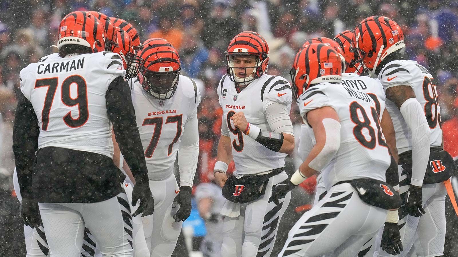 <strong>Cincinnati Bengals</strong><br>
                • Jahre seit dem jüngsten Playoff-Sieg: 1<br>• Datum des jüngsten Playoff-Siegs: 22. Januar 2023<br>• Runde: Divisional Round<br>• Gegner: Buffalo Bills (27:10)