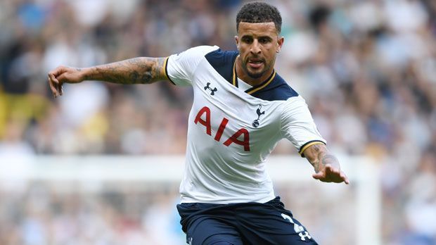 
                <strong>Platz 3: Kyle Walker (Tottenham Hotspur) - 35,18 km/h</strong><br>
                Kyle Walker gehört seit einiger Zeit zu den besten Außenverteidigern der Premier League. Mit seiner enormen Geschwindigkeit hat der 26-Jährige seinen Konkurrenten bei den Spurs und in der englischen Nationalmannschaft buchstäblich den Rang abgesprintet.
              