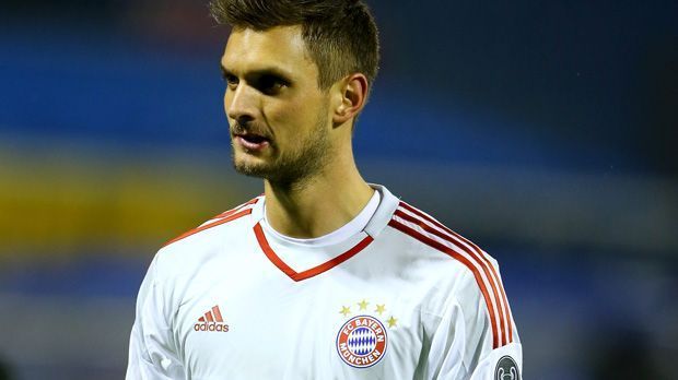 
                <strong>Sven Ulreich</strong><br>
                Sven Ulreich (FC Bayern München) - 0 Bundesliga-Minuten: Dass der ehemalige Stuttgarter ein Dasein auf der Bank fristen würde, war abzusehen! Da sich Manuel Neuer nicht verletzte, saß Ulreich in der Bundesliga stets auf der Bank.
              
