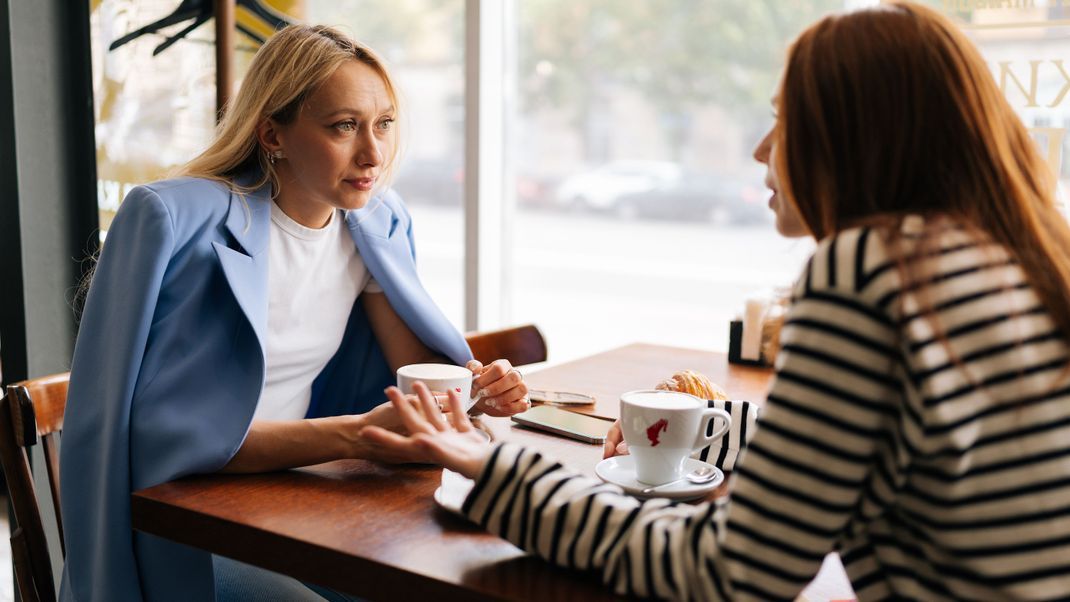 Nimmst du dir Dinge schnell zu Herzen? Diese Tipps helfen dir dabei, deinen negativen Gedanken ein Ende zu setzen.