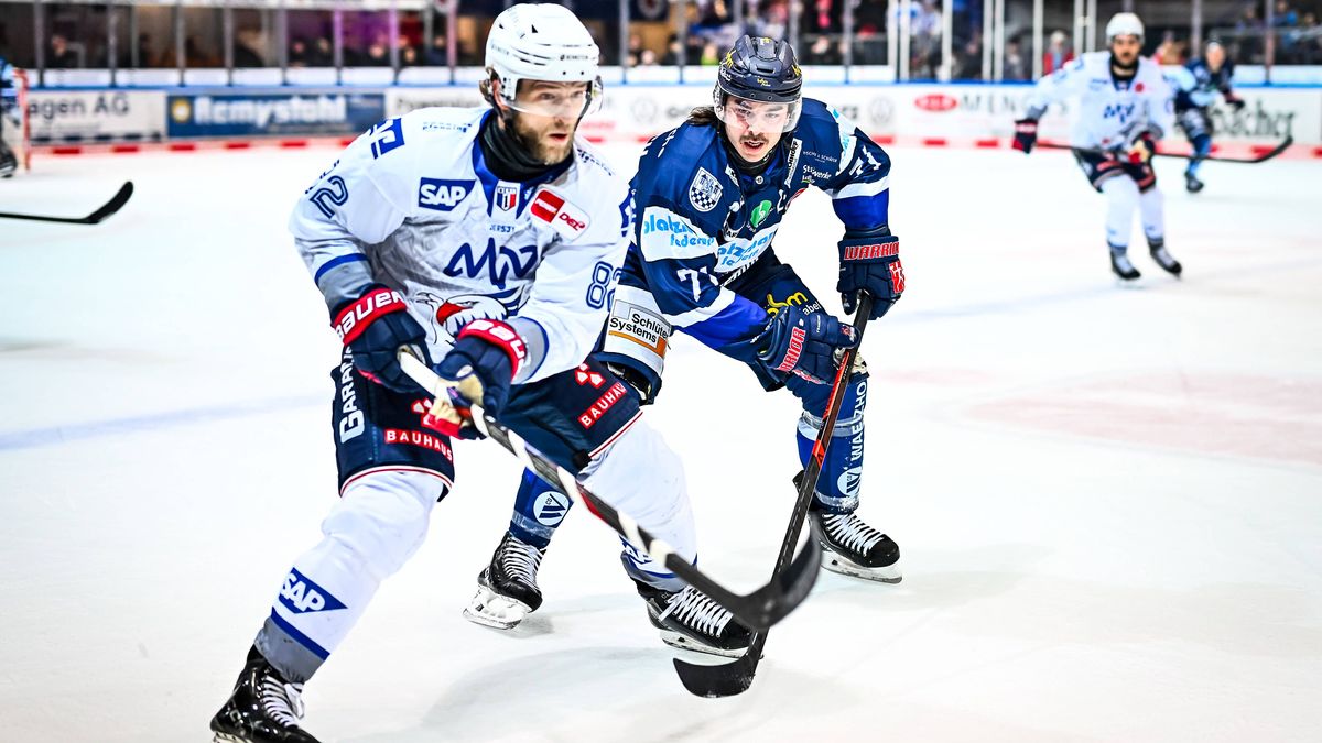 Hayden Shaw (Adler Mannheim, 82) Daniel Fischbuch (Iserlohn Roosters, 71), GER, Iserlohn Roosters vs. Adler Mannheim, Eishockey, Penny-DEL, 21. Spieltag, Spielzeit 2025 2026, 23.11.2025, GER, Iserl...