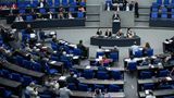 LIVE: Bundestag debattiert über Corona-Masken - es geht um Milliarden-Deals