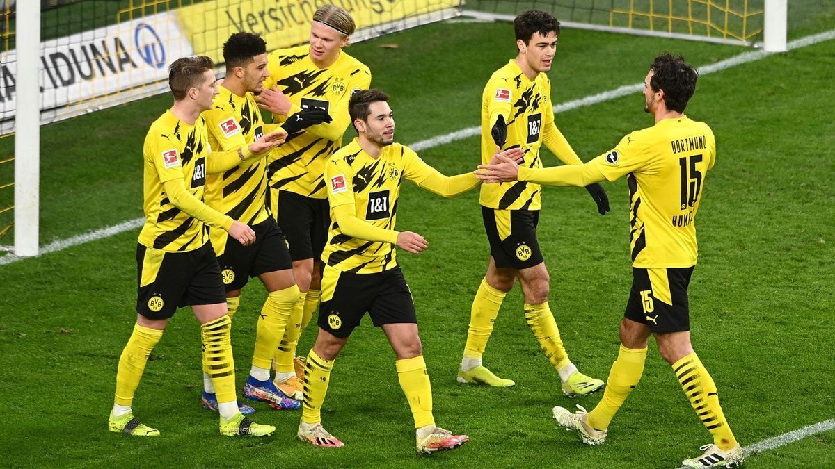 Borussia Dortmund gewinnt 3:1 gegen Augsburg