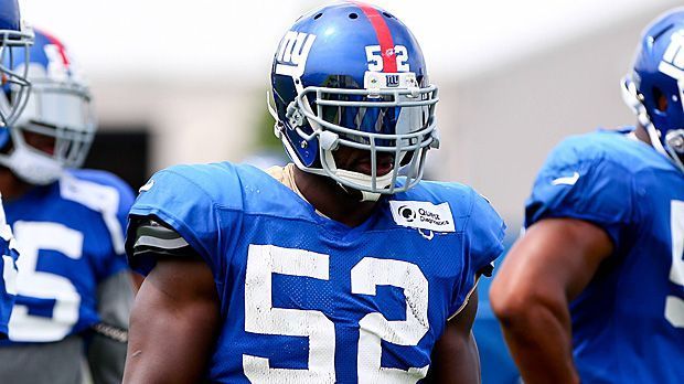 
                <strong>Jon Beason (New York Giants)</strong><br>
                Der Linebacker dankt wenige Wochen nach seinem 31. Geburtstag ab - kurz nach der Entlassung durch seinen Klub. Nach diversen Blessuren sieht er die Zeit für gekommen, um "goodbye" zu sagen. Vor seinen drei Jahren im "Big Apple" trägt "Big Beast" sieben Spielzeiten lang das Trikot der Carolina Panthers und wird in dieser Zeit drei Mal in den Pro Bowl gewählt.
              