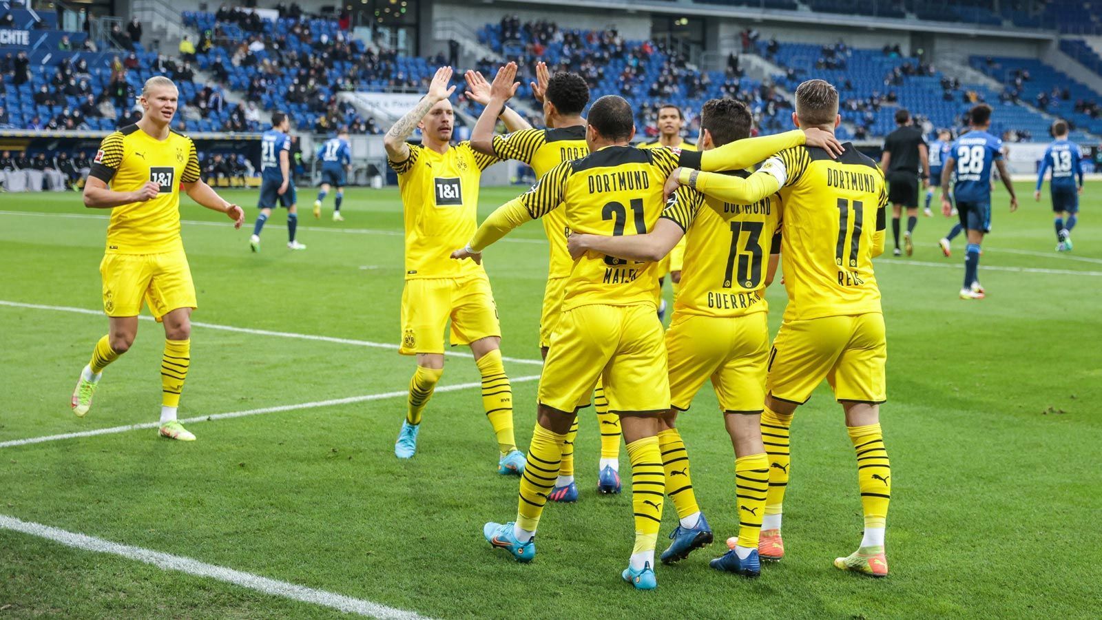 
                <strong>8. Platz: Borussia Dortmund</strong><br>
                Verkaufte Trikots: 1,222 Millionen
              