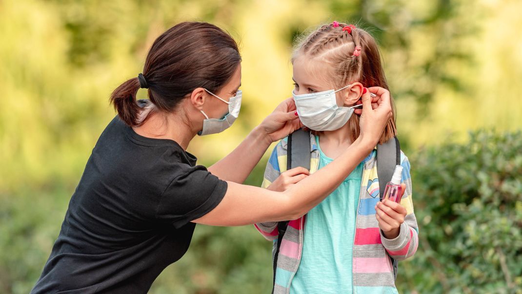 Pims gilt als schwere Corona-Reaktion bei Kindern. Jetzt steht wohl die Ursache fest. (Symbolbild)