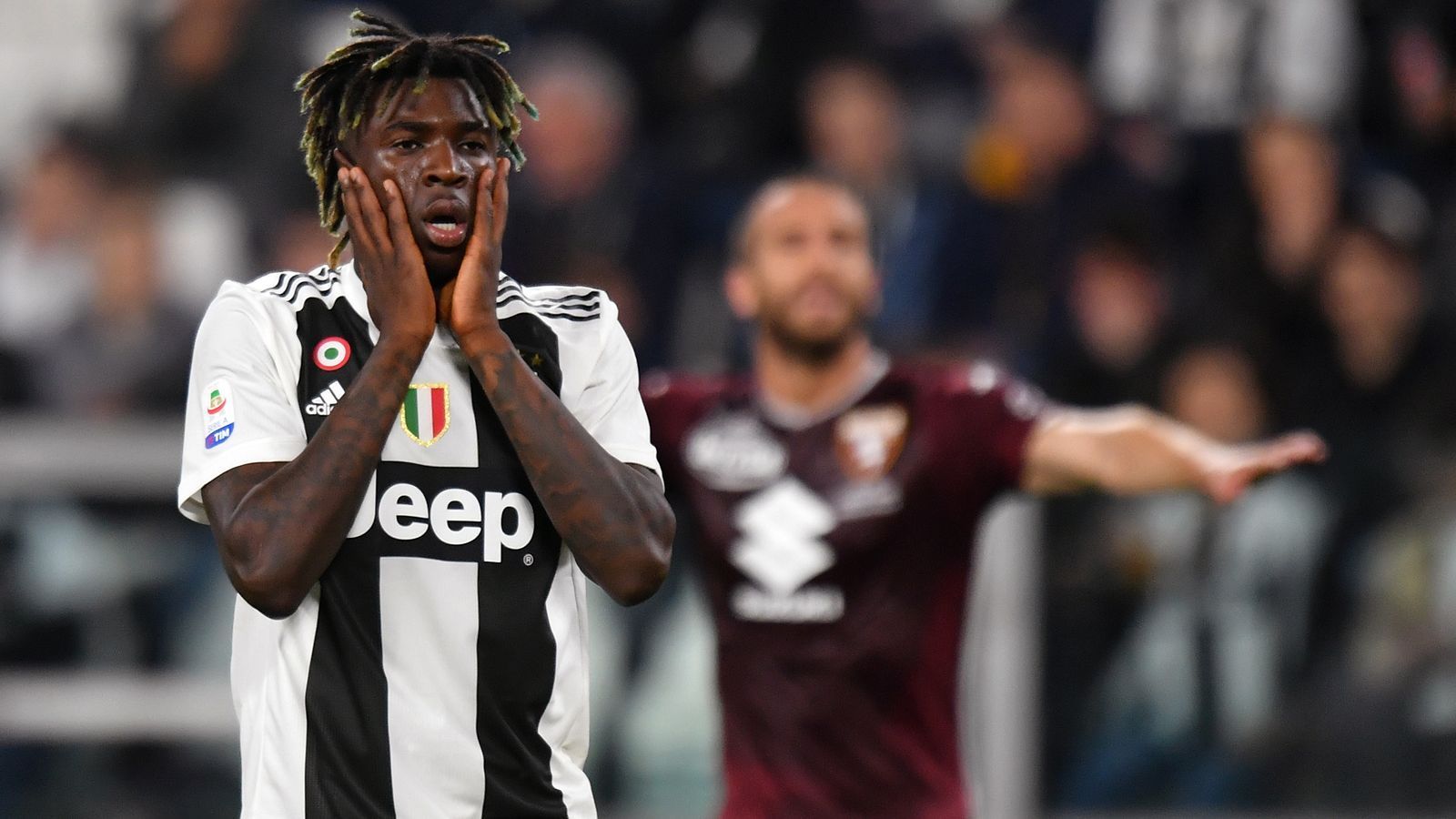 
                <strong>Möglicher Abgang Moise Kean</strong><br>
                Elf Serie-A-Einsätze, sechs Tore - die Saisonbilanz von Stürmertalent Moise Kean kann sich absolut sehen lassen. Dennoch dürfte der 19-Jährige mit seiner vornehmlichen Rolle als Joker wohl nicht ganz zufrieden sein. Laut "Calciomercato" soll sein Berater Mino Raiola deshalb wohl unter anderem mit Inter Mailand Gespräche über einen möglichen Transfer geführt haben. Keans Vertrag bei Juve läuft ohnehin nur noch bis 2020. 
              