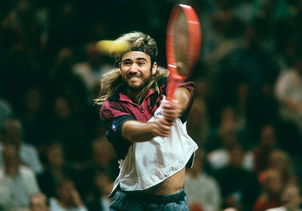 
                <strong>Andre Agassi anno 1991</strong><br>
                Noch Anfang der 1990er wirbelte Andre Agassi mit Blue-Jeans und wilder Mähne durch die Centre Courts dieser Welt.
              