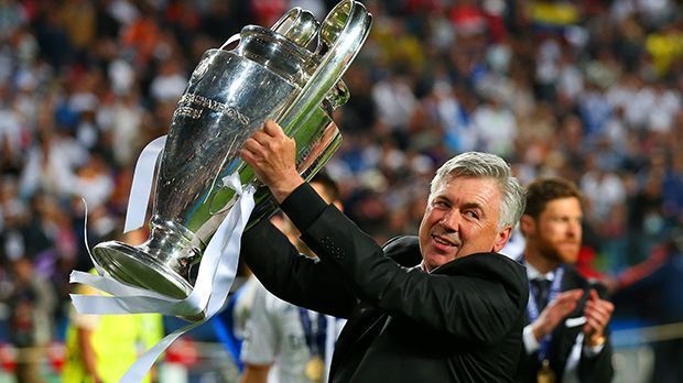 
                <strong>2013-15: Trainer von Real Madrid</strong><br>
                2013-15: Trainer von Real Madrid. Mit den Titeln bei Real schraubt Ancelotti seine Sammlung als Spieler und Trainer auf sieben nationale Pokalsiege, sechs nationale Meisterschaften und fünf Erfolge in der Champions League (inkl. Pokal der Landesmeister). Das Ziel mit dem FC Bayern ist damit klar: Trophäen sammeln!
              