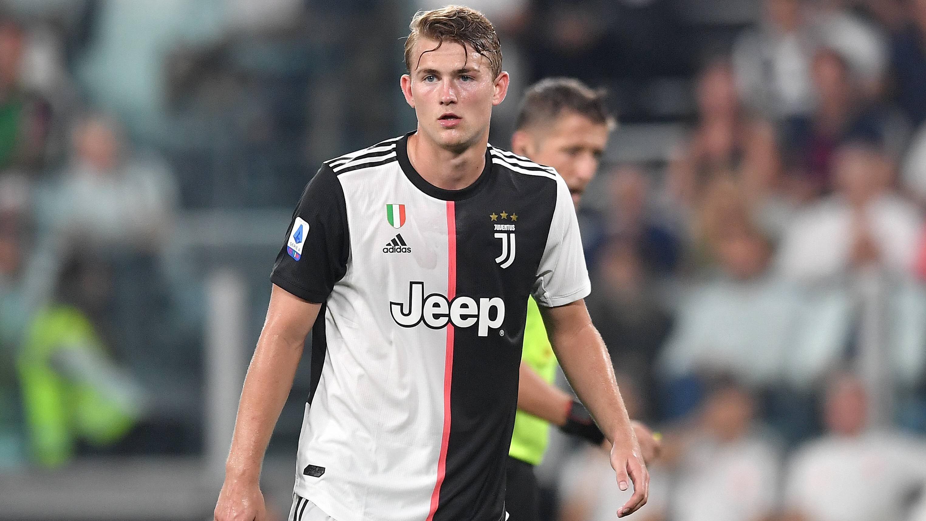 
                <strong>Matthijs de Ligt (Juventus Turin)</strong><br>
                Jahresverdienst: 8 Millionen Euro
              