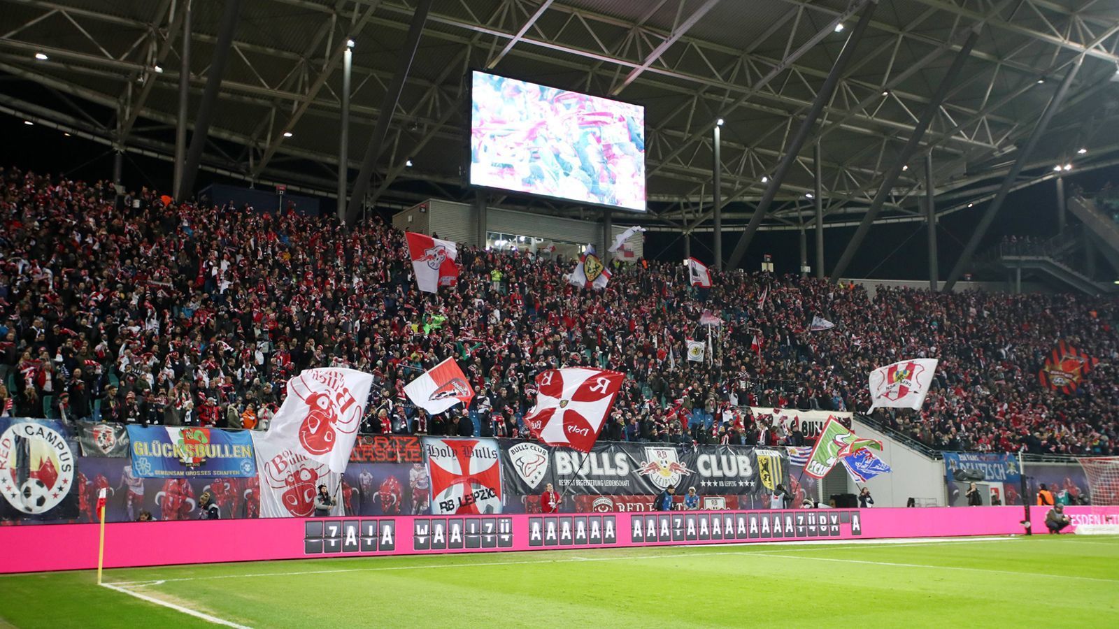
                <strong>Platz 17: RB Leipzig</strong><br>
                Durchschnittlicher Ticketpreis: 43,40 Euro
              