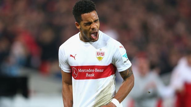 
                <strong>Daniel Didavi (VfB Stuttgart)</strong><br>
                Linkes Mittelfeld: Daniel Didavi (VfB Stuttgart). Daniel Didavi wird glücklich sein, endlich eine Hinrunde ohne Verletzungen zu erleben. Und er zeigt, wie gut ihm das tut. Der 25-Jährige spielt unbeschwert auf und belebt das Stuttgarter Spiel enorm. Sieben Tore und drei Vorlagen suchen in Stuttgart seines Gleichen - ohne Didavi würden die Schwaben sicherlich auf einem Abstiegsplatz überwintern. 
              