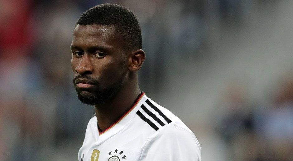 
                <strong>Antonio Rüdiger</strong><br>
                Soll der wackligen Defensive in den letzten 30 Minuten mehr Stabilität verleihen. Was aber nicht in Gänze klappt. ran-Note: 4
              