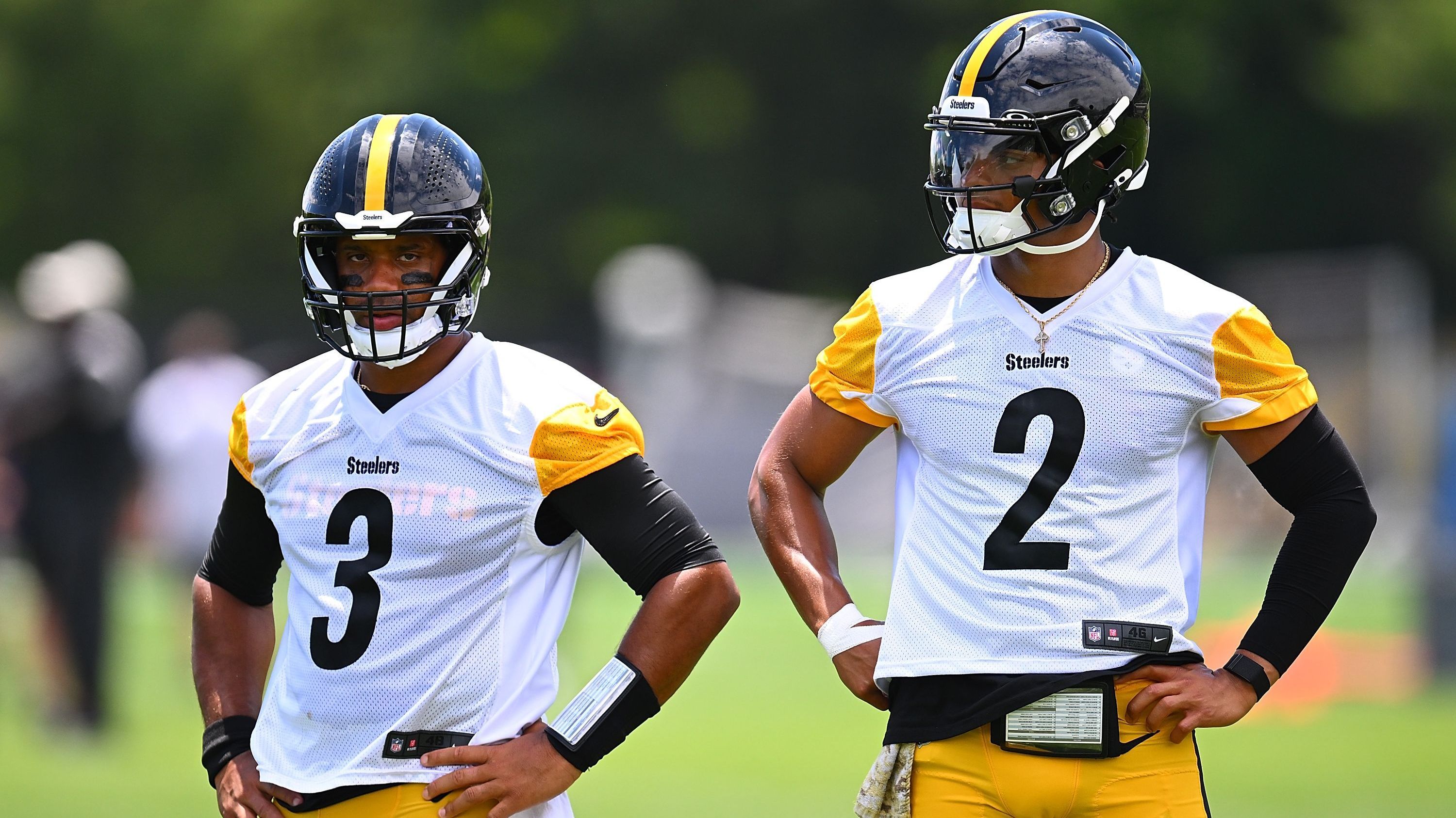 <strong>Pittsburgh Steelers</strong><br>• Starter: Russell Wilson (l.)<br>• Backups: Justin Fields (r.), Kyle Allen