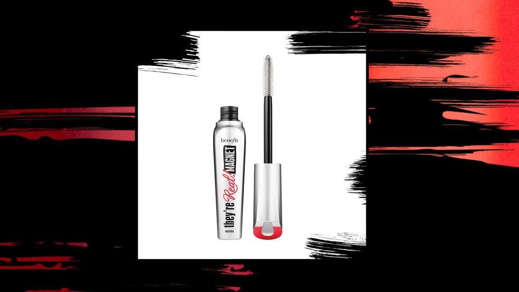 Kräftiger Halt und Volumen ohne zu Verkleben – wie hat der ET They're Real Magnet Component von benefit in unserem Mascara-Test abgeschlossen? 