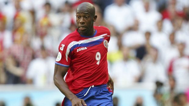 
                <strong>6. Platz: Paulo Wanchope (5 Tore)</strong><br>
                6. Platz: Paulo Wanchope (5 Tore) - 4 Spiele, 1 Teilnahme, Costa Rica. 
              