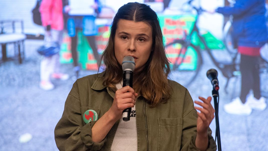 Was hat Luisa Neubauers Text in einer Abi-Prüfung zu suchen?