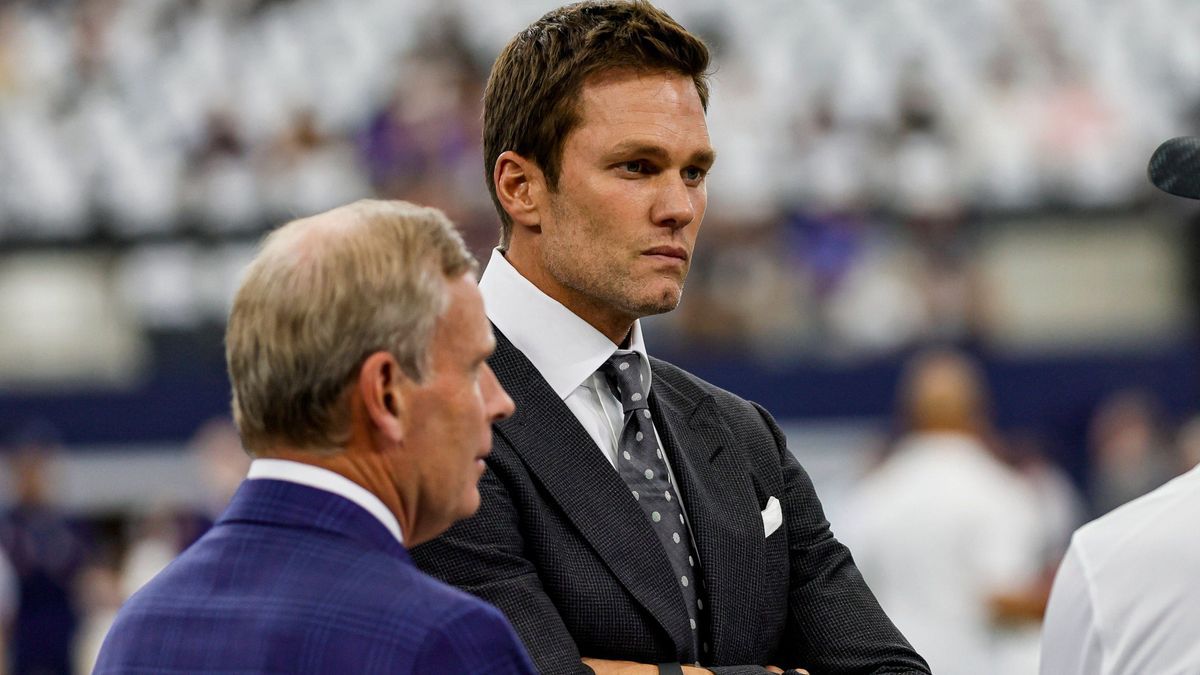 ARLINGTON, TX - SEPTEMBER 22: FOX football analyst Tom Brady visits with the players before the game between the Dallas Cowboys and the Baltimore Ravens on September 22, 2024 at AT&T Stadium in Arl...