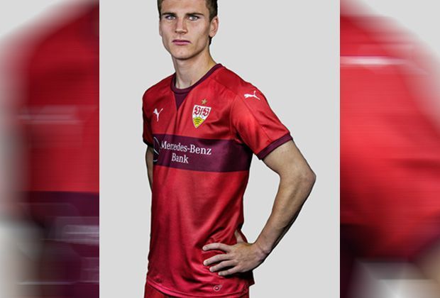 
                <strong>Das neue Auswärtstrikot des VfB Stuttgart</strong><br>
                ...auswärts wird es schon etwas außergewöhnlicher. Doch alles nichts im Gegensatz zum dritten Satz Trikots...
              