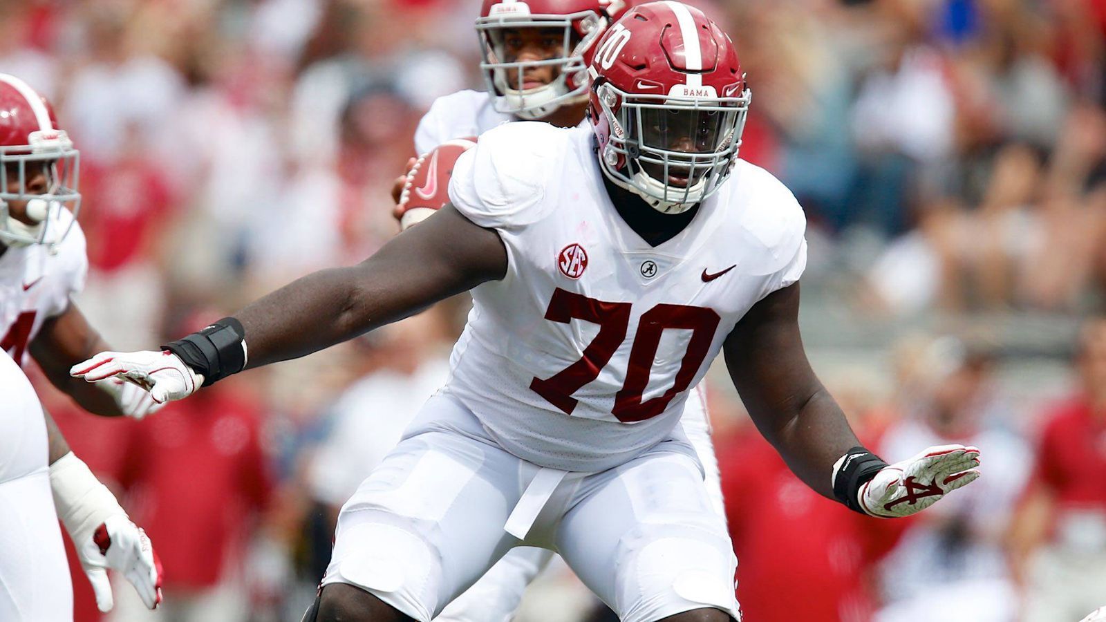 
                <strong>Pick 31: Baltimore Ravens - Alex Leatherwood</strong><br>
                &#x2022; Offensive Tackle -<br>&#x2022; Alabama<br>
              