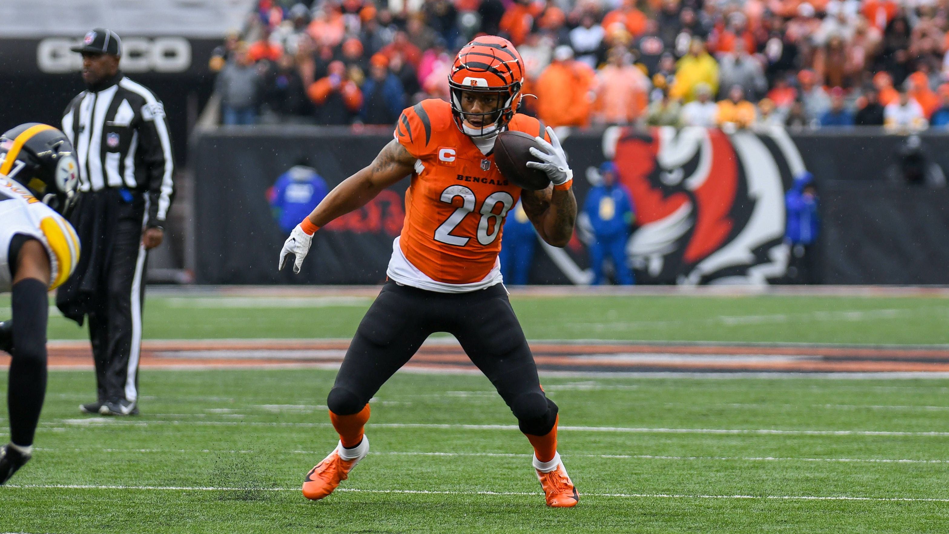 <strong>Cincinnati Bengals</strong><br>DJ Turner (Cornerback) - <strong>81,6 Kg (Kilogramm) / 180 lbs (pounds)</strong>