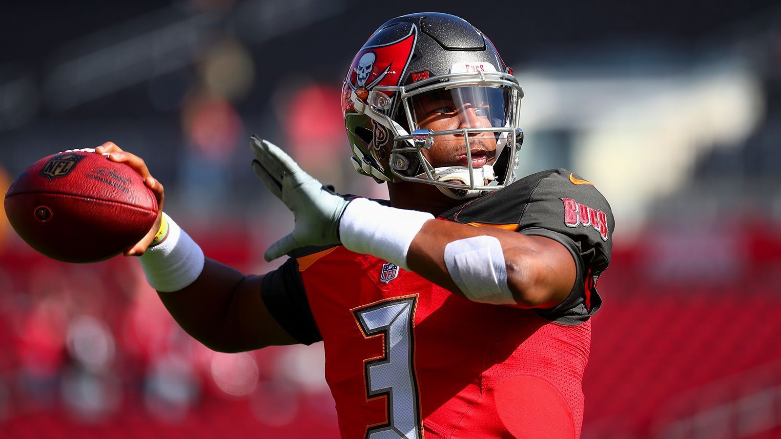 
                <strong>Jameis Winston (Tampa Bay Buccaneers)</strong><br>
                Gesamtwertung: 76Spielverständnis: 76Wurfkraft: 90Genauigkeit kurze Pässe: 86Genauigkeit mittlere Pässe: 81Genauigkeit lange Pässe: 80
              