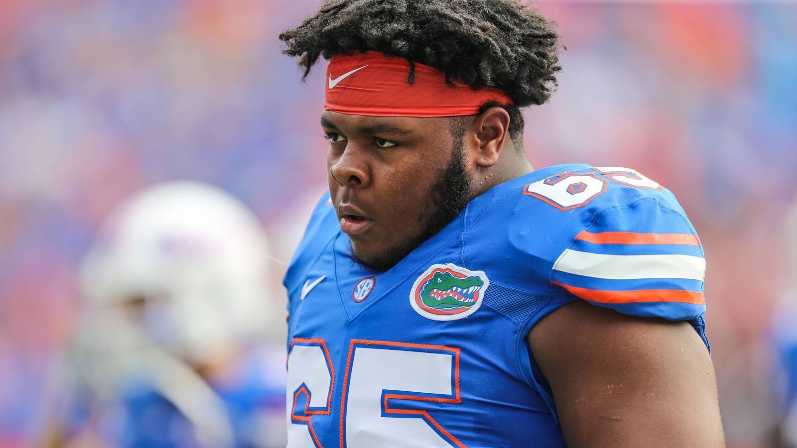 
                <strong>Jawaan Taylor (Tackle, Florida)</strong><br>
                Auch Jawaan Taylor hat gute Chancen, in der ersten Hälfte der 1. Runde gepickt zu werden. Der 1,96 Meter große und 141 Kilogramm schwere Right Tackle ist der ideale Quarterback-Beschützer, bringt dabei nicht nur seine physische Stärke ein, sondern kann aufgrund seiner schnellen Füße auch gegen flinke Pass-Rusher bestehen. Auch im Run-Blocking ist er ein Garant.  
              