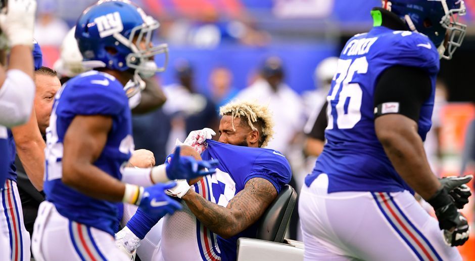 
                <strong>Verlierer: New York Giants</strong><br>
                Dass die Jets besser sind als die Stadtrivalen New York Giants, hätte wohl kaum jemand erwartet. Doch die Giants erleben aktuell eine Saison zum Vergessen. Endgültig den Bach runter ging die Spielzeit am Sonntag, als sich gleich vier Wide Receiver schwer verletzten. Für Odell Beckham jr., Brandon Marshall und Dwayne Harris ist die Saison beendet. Mit Sterling Shepard verletzte sich ein weiterer Ballfänger.
              