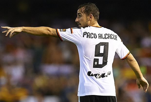 
                <strong>Paco Alcacer (21, FC Valencia)</strong><br>
                1. Berufung! Das Sturm-Talent traf vergangene Saison sechsmal in der Liga (23 Einsätze) und siebenmal in der Europa League (11 Einsätze). Wird wohl noch Zeit brauchen, um sich in der National-Elf durchzusetzen.
              