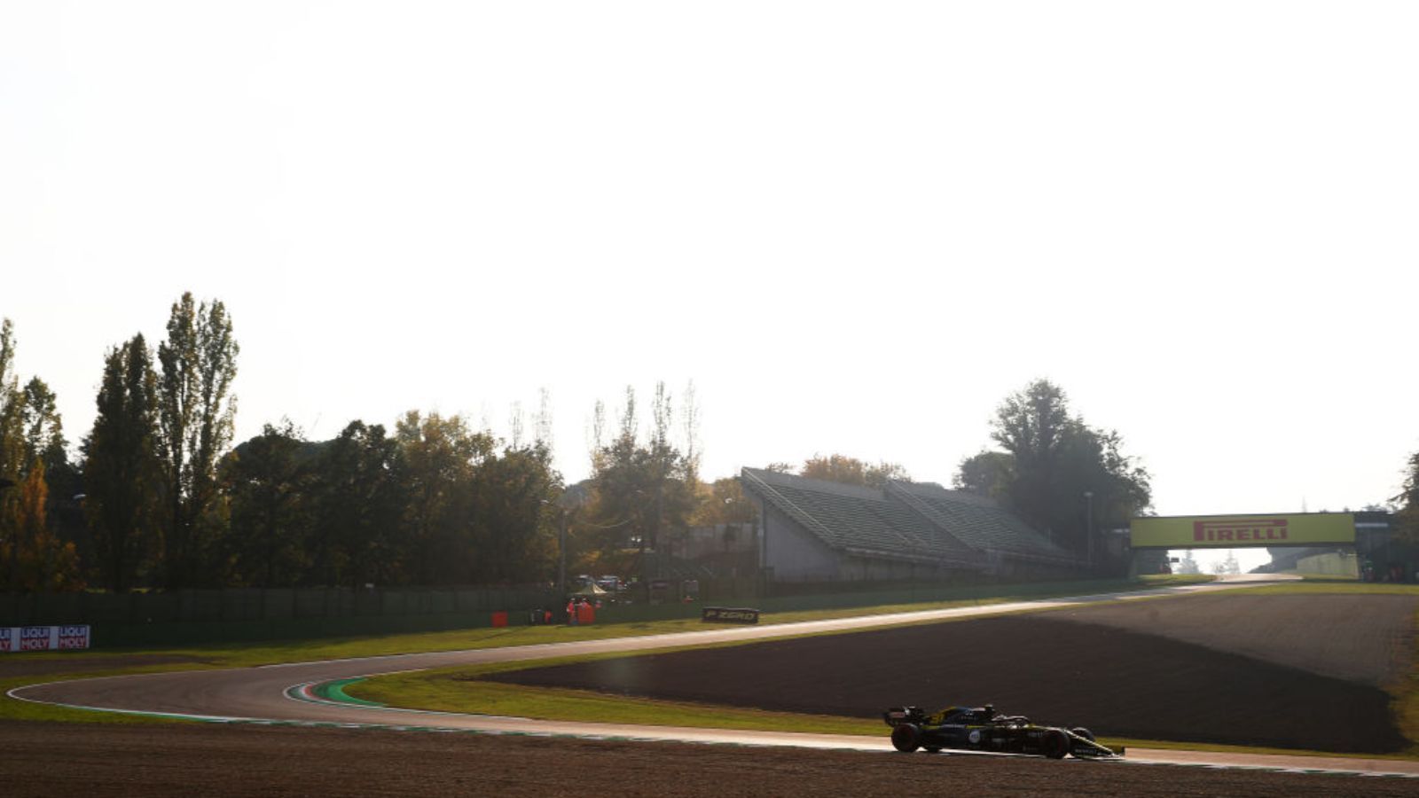 
                <strong>Autodromo Enzo e Dino Ferrari (San Marino)</strong><br>
                16. bis 18. April: 2. Grand-Prix-Wochenende in Imola (Italien)
              