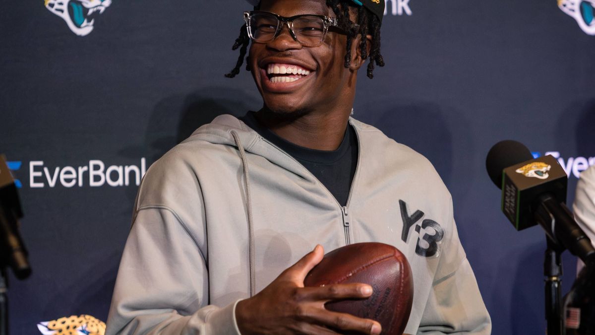 Travis Hunter PK Ball