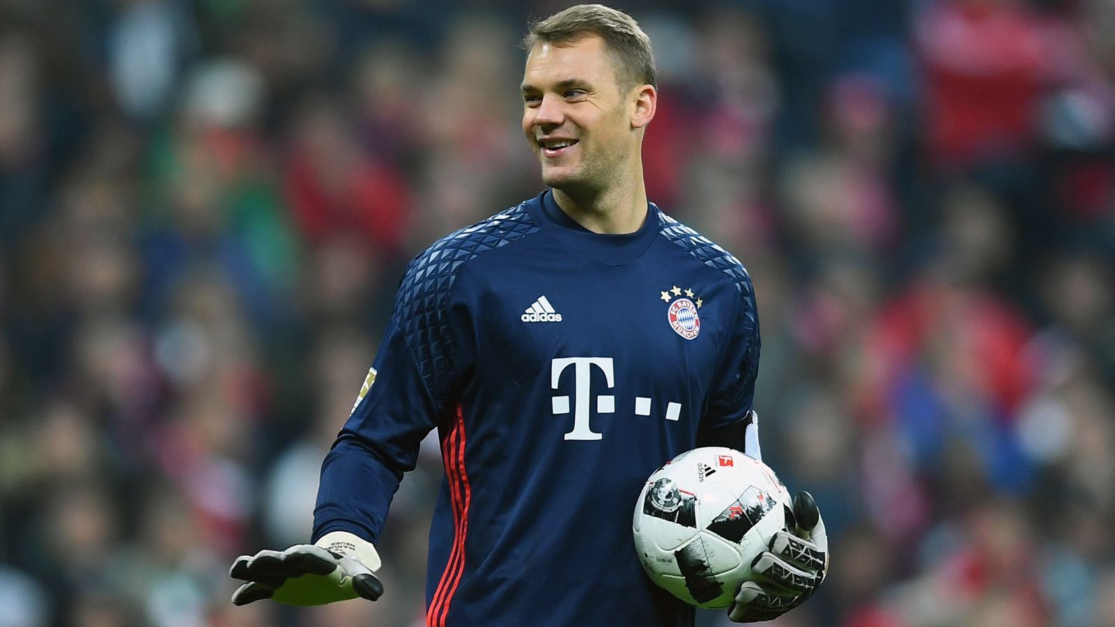 
                <strong>Platz 8 - Manuel Neuer (FC Bayern München)</strong><br>
                &#x2022; <strong>Wechsel von:</strong> FC Schalke 04 (2011)<br>&#x2022; <strong>Ablösesumme:</strong> 30 Millionen Euro<br>
              