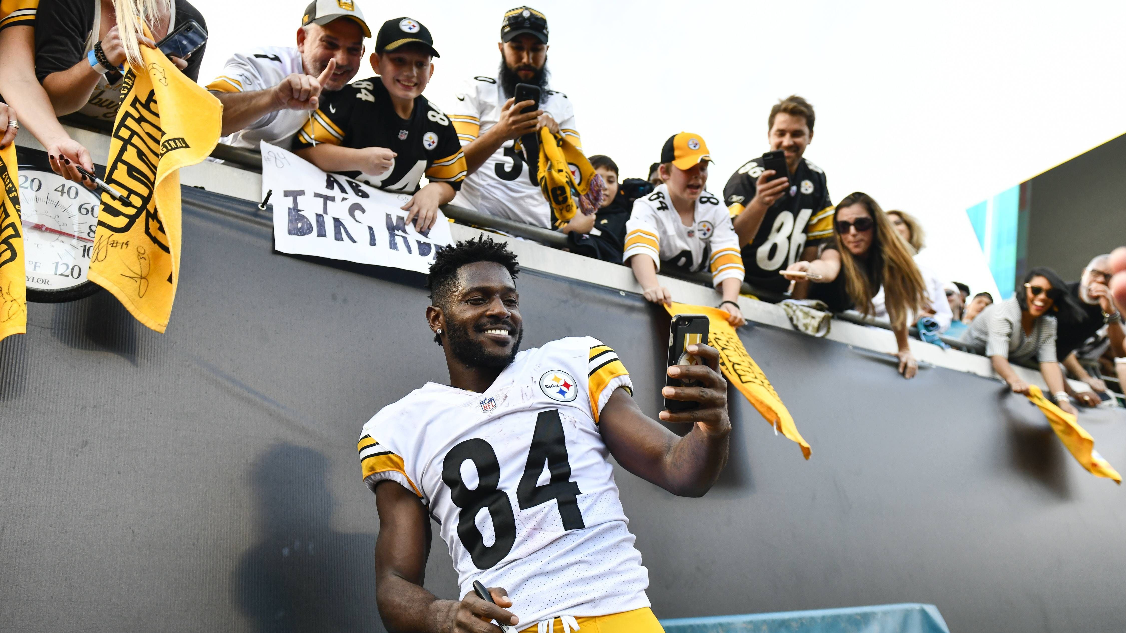 <strong>20. Platz: Antonio Brown - 88,23 Millionen Dollar</strong><br>- Saisons aktiv: 2010 - 2020<br>- Teams: Pittsburgh Steelers, Oakland Raiders, New England Patriots, Tampa Bay Buccaneers